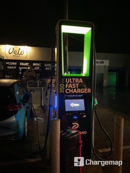 汽車充電樁的環保使命：超越傳統能源