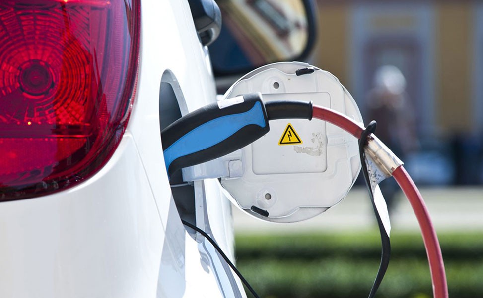 汽車充電樁加盟的市場機遇與挑戰