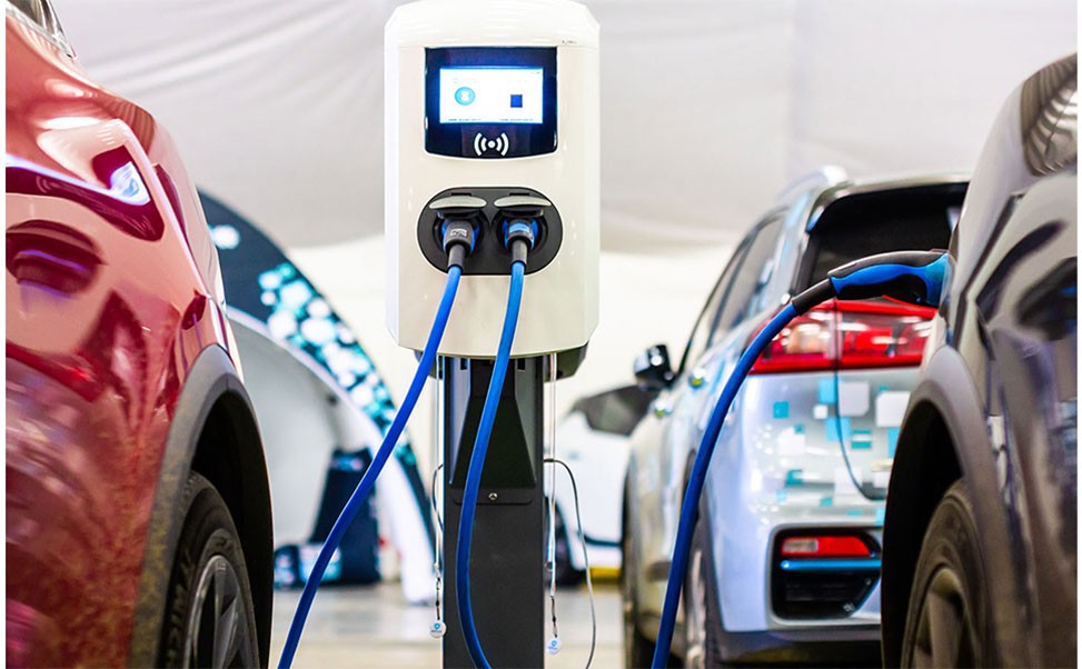 新能源電動(dòng)汽車(chē)充電樁：綠色出行時(shí)代的黃金搭檔